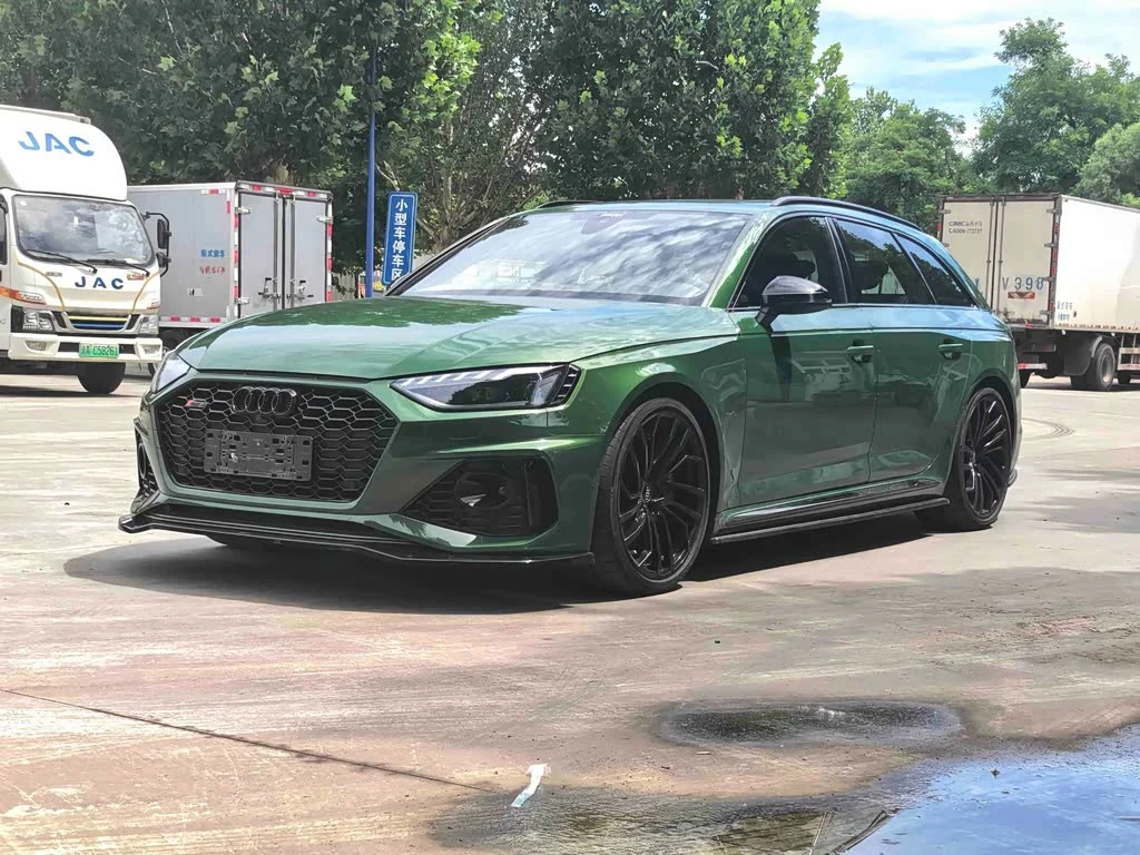 Audi RS 4