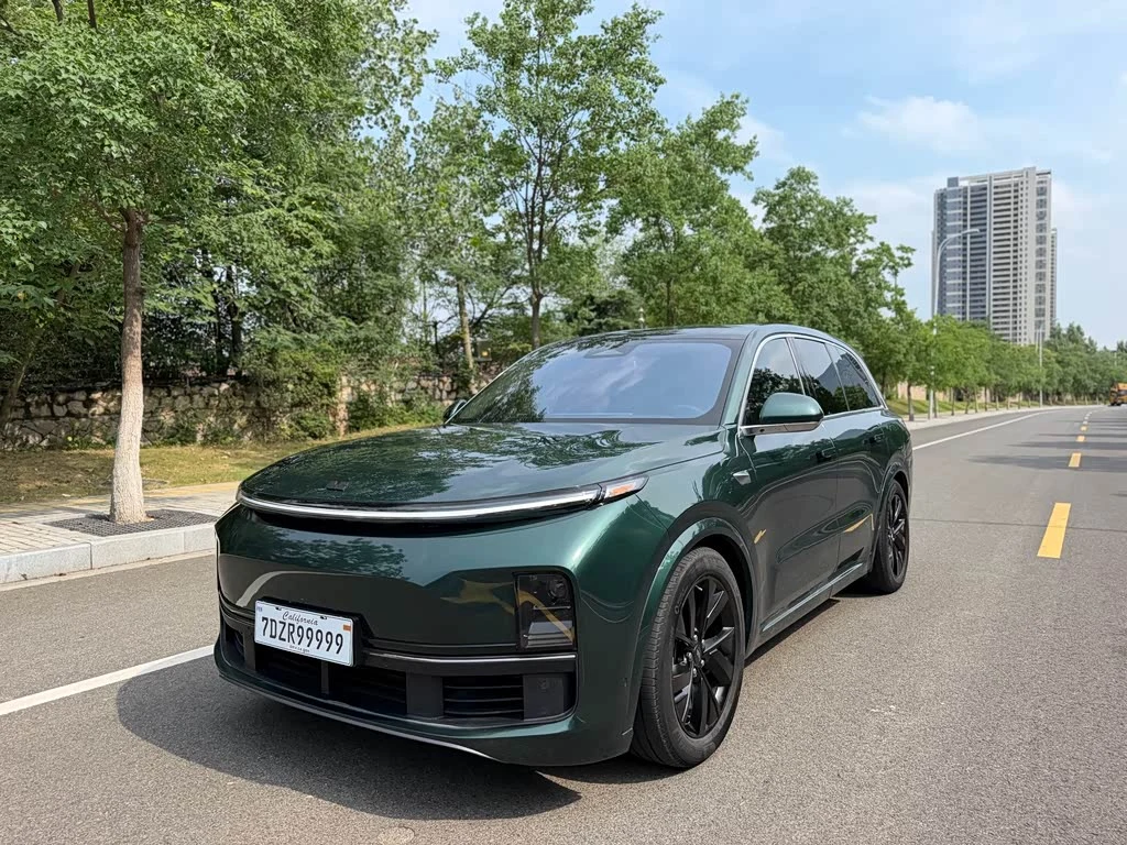 Li Auto L8