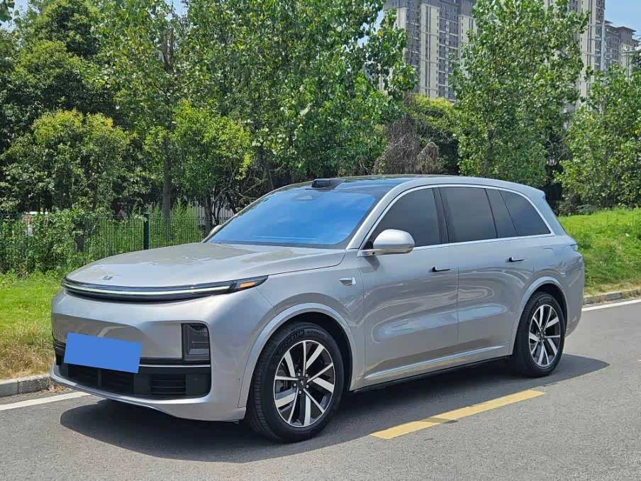 Li Auto L8
