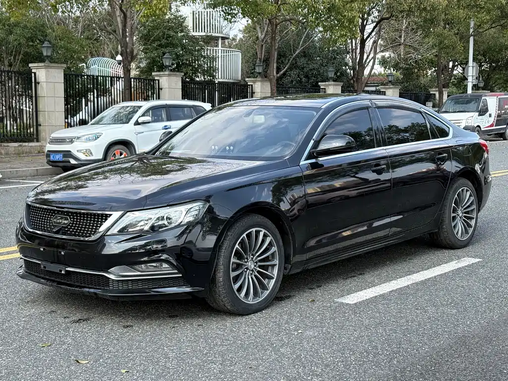 Zotye Z700