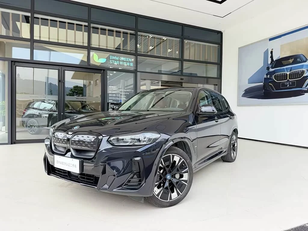 BMW iX3