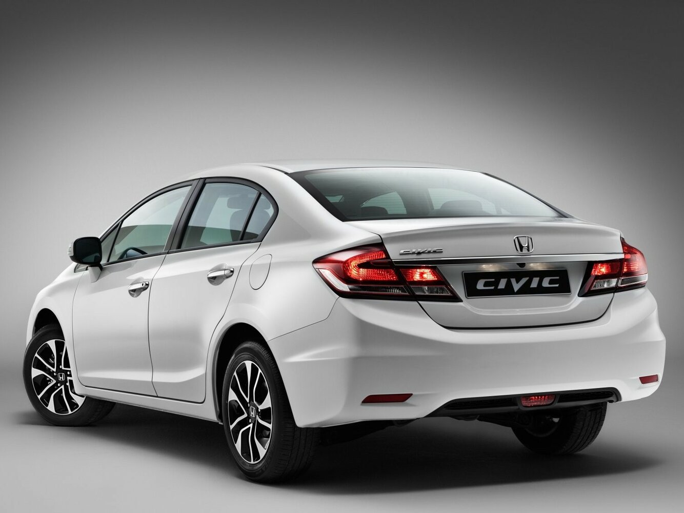 Honda Civic 2013 1.8L AT Luxury