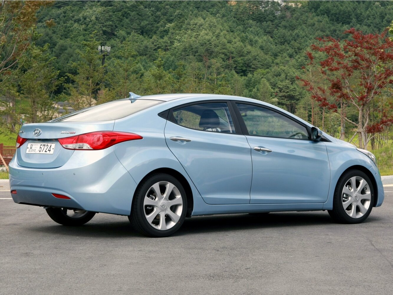 Hyundai Avante Base
