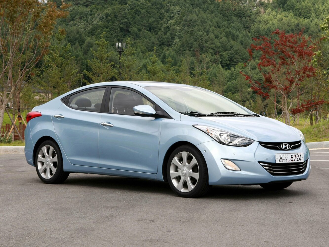 Hyundai Avante Base