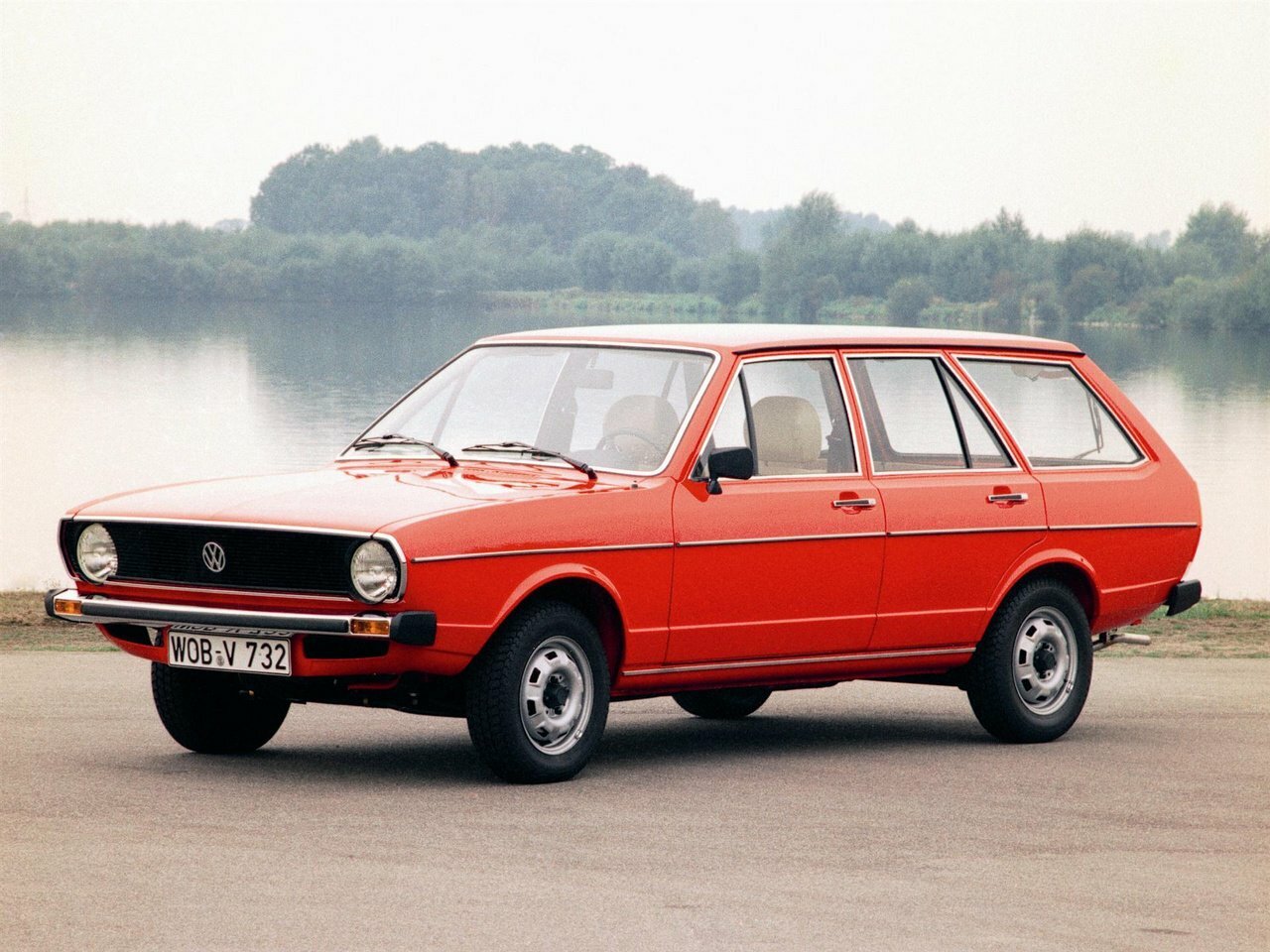 Volkswagen Passat — B1 (1973–1981)
