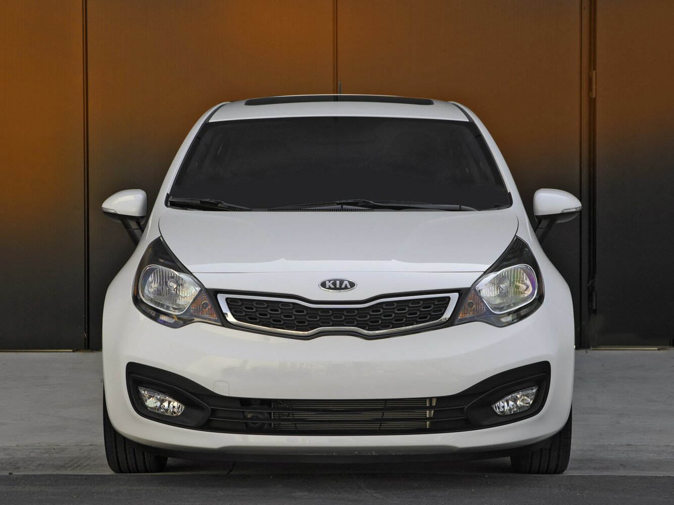 Kia Pride Luxury