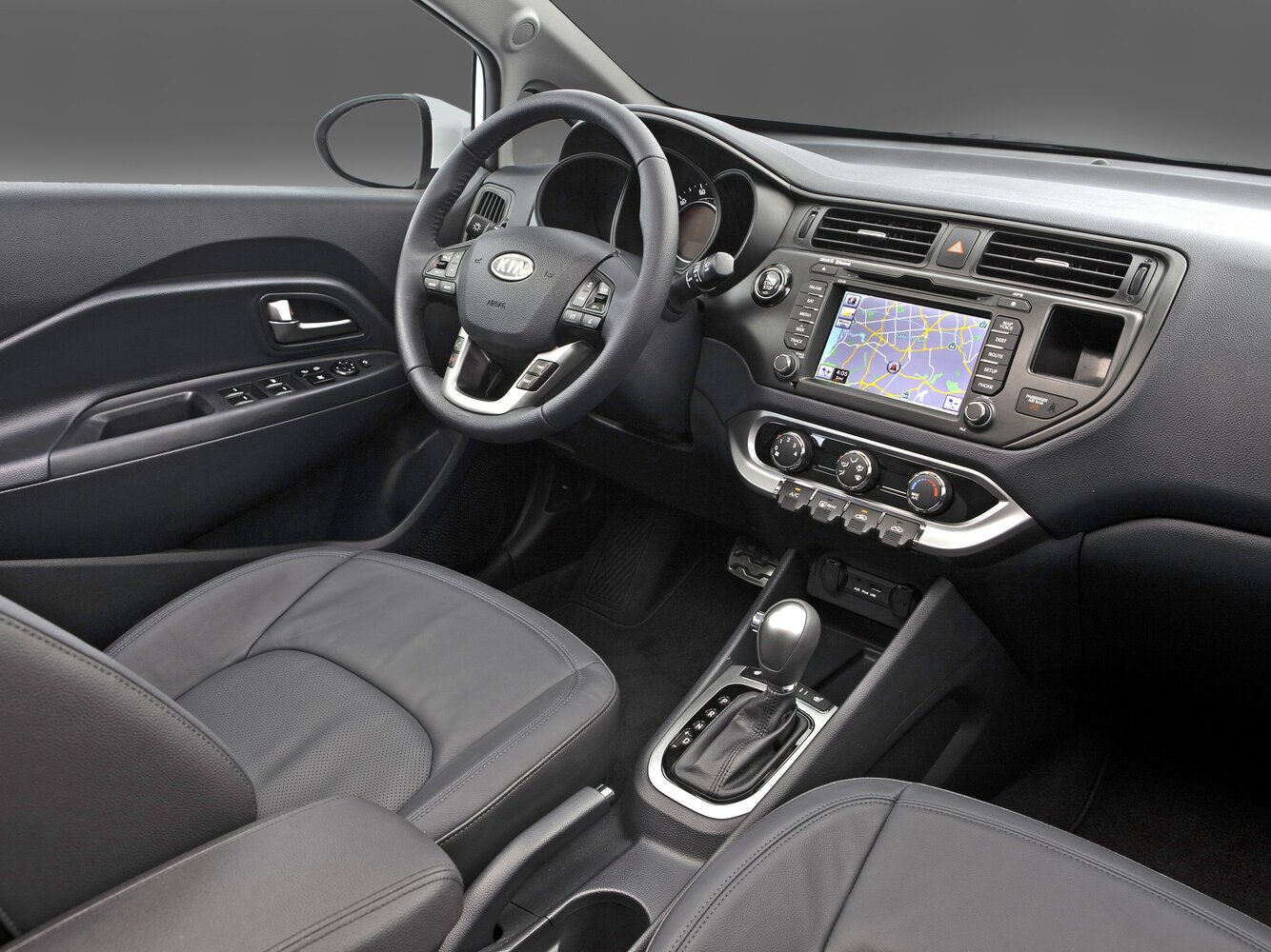 Kia Pride Luxury