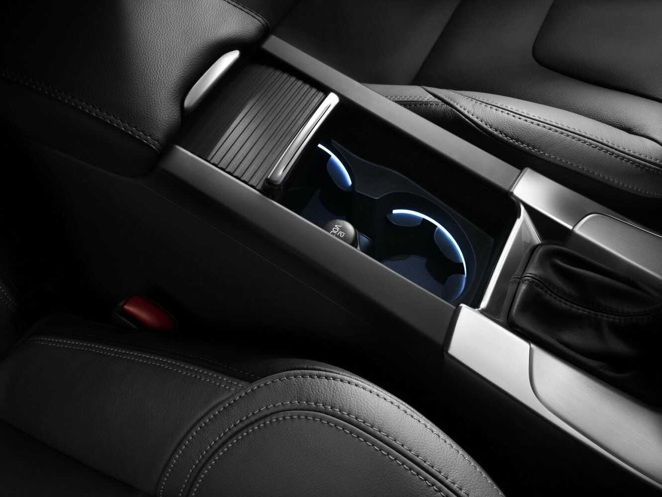 Volvo S60 — справочные фотографии комплектации, Интерьер 2