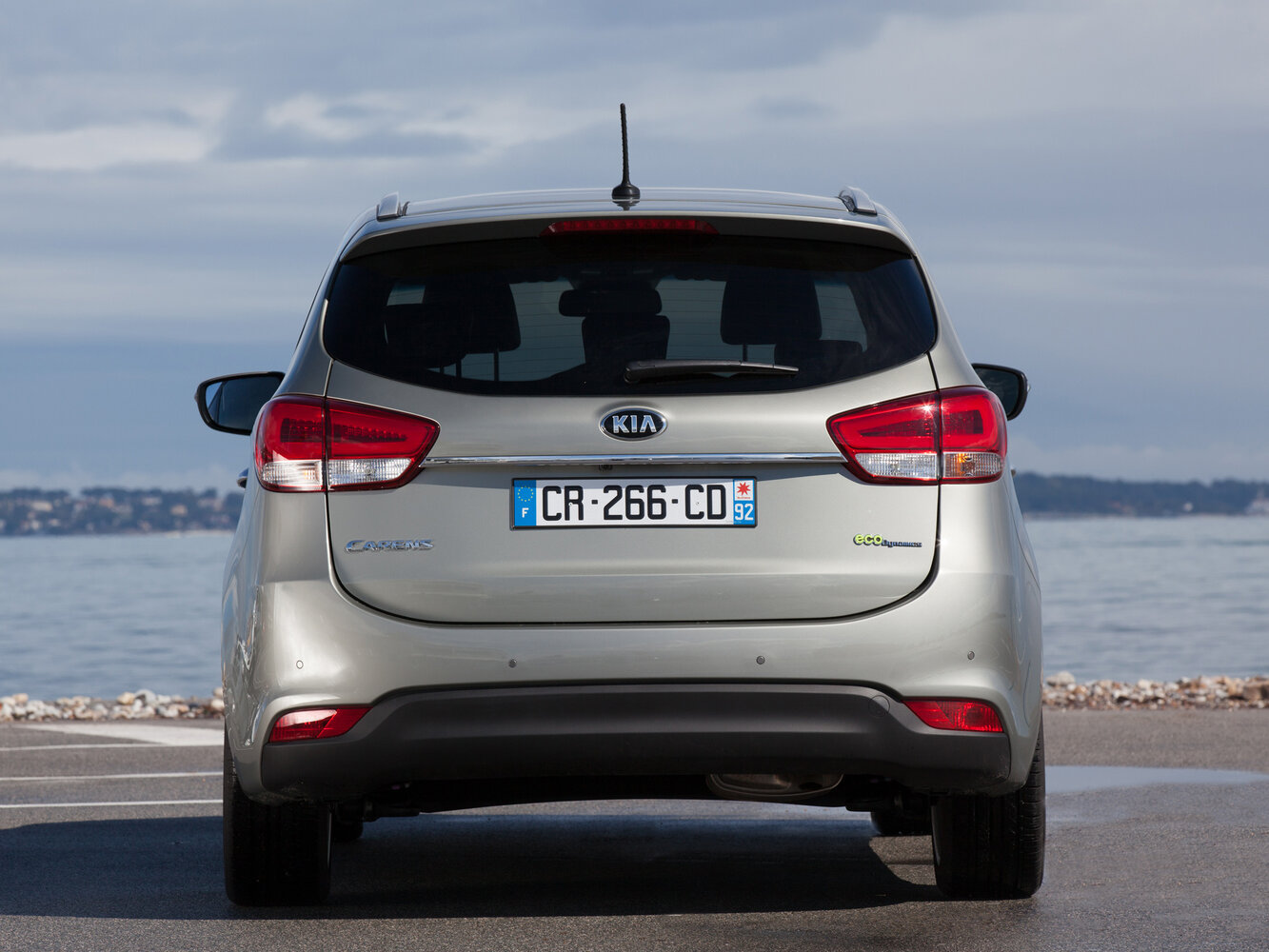 Kia Carens 2.0 LPi Luxury