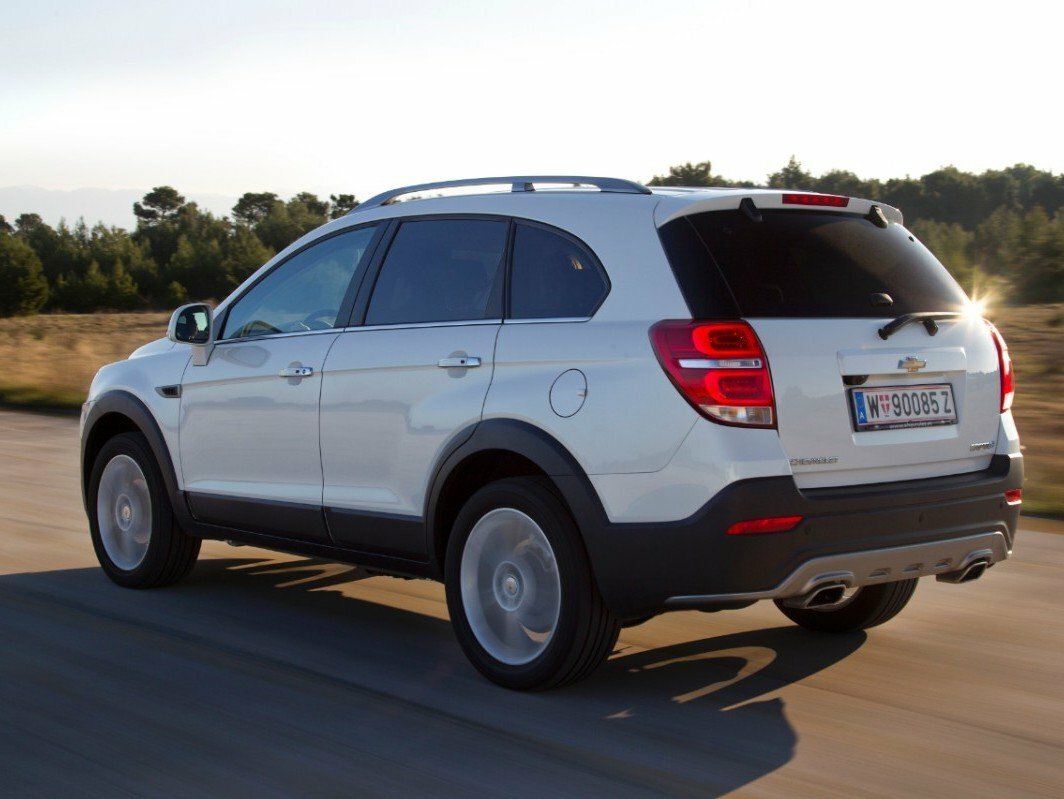 Chevrolet Captiva 2WD LT Premium