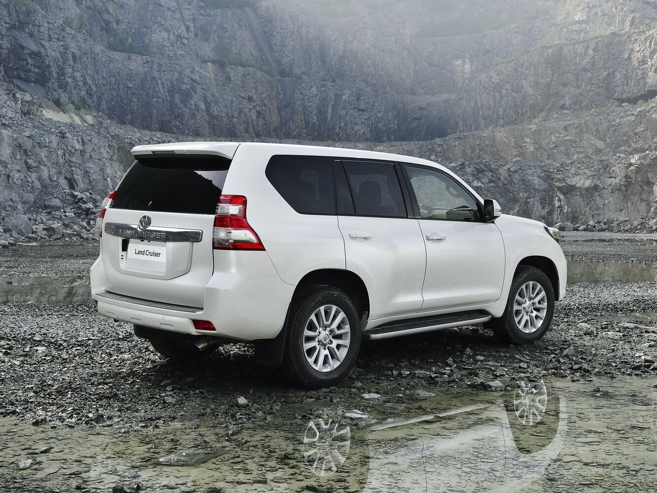 Toyota Land Cruiser Prado 2016 3.5L AT VX NAVI