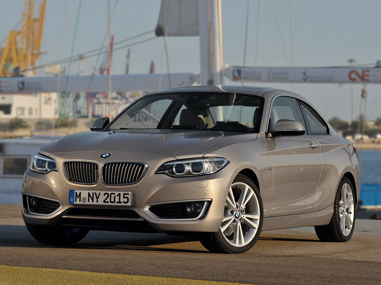 BMW 2 серии 218d