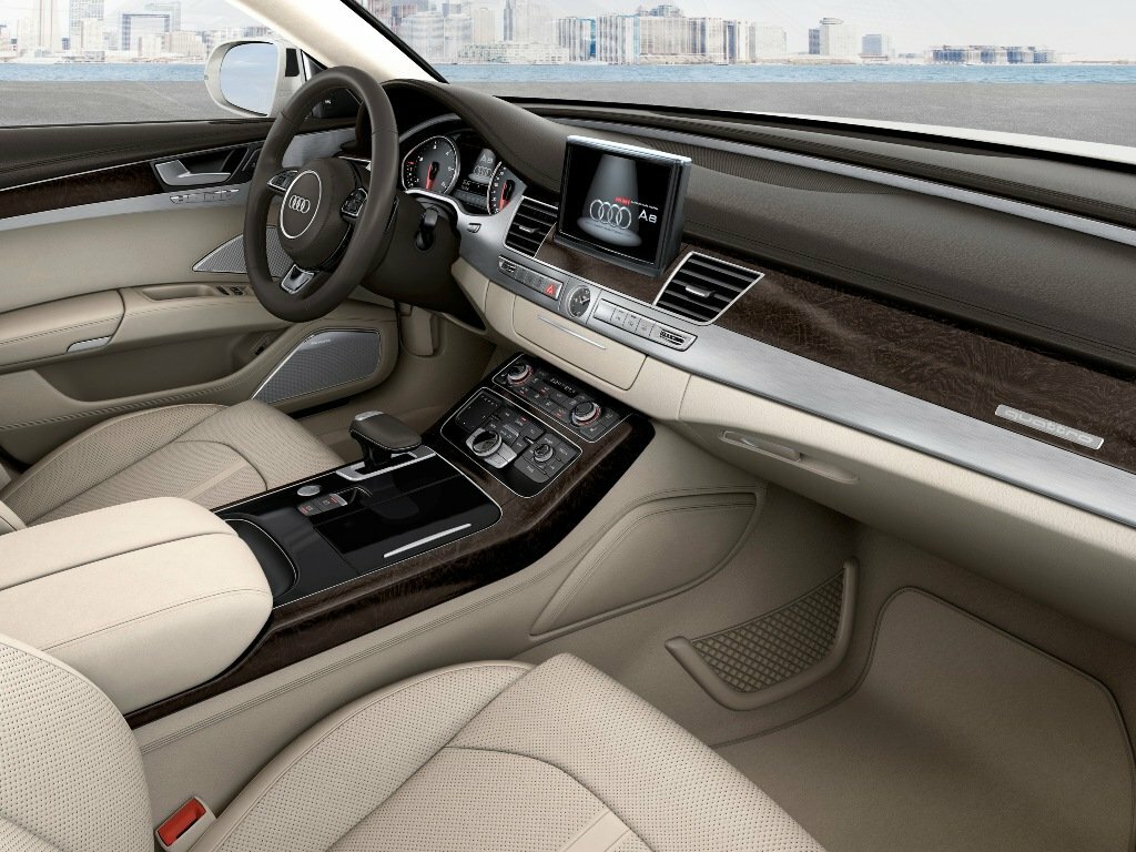 Audi A8 D4