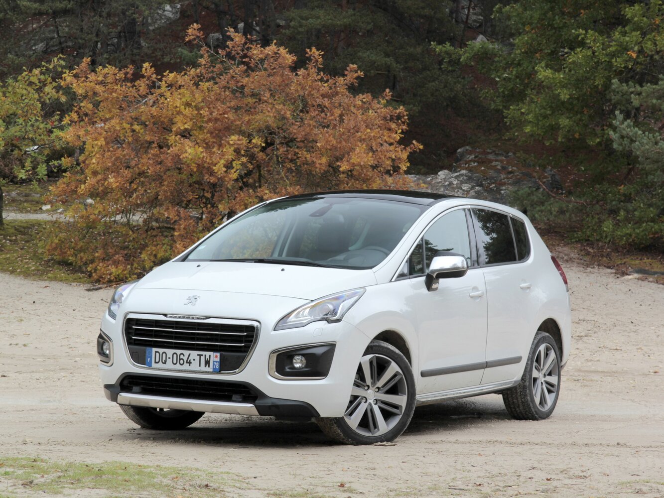 Peugeot 3008 2015 2.0L AT