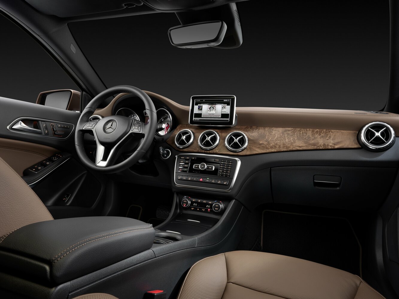 Mercedes-Benz GLA-Class X156 GLA200 d 4MATIC