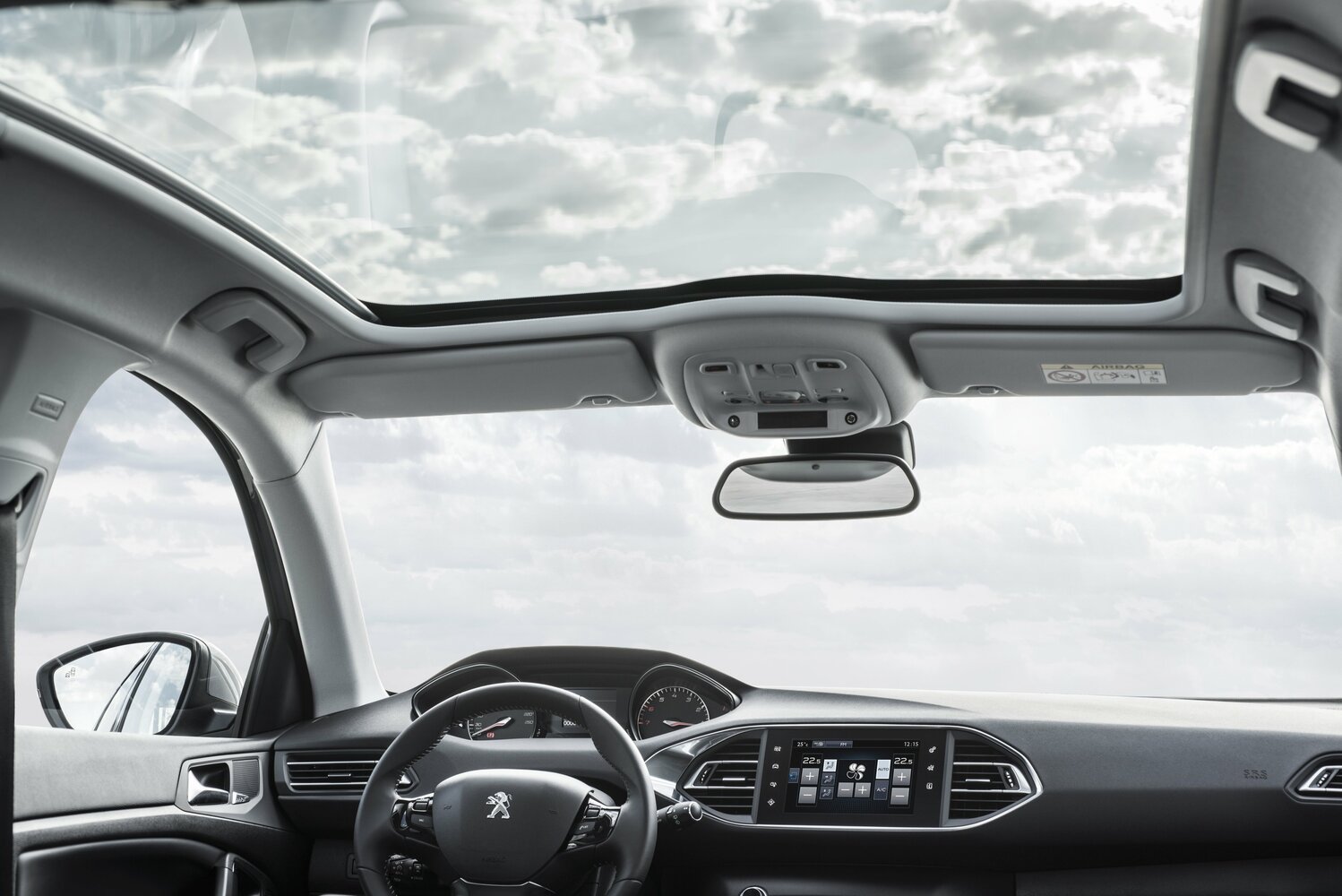 Peugeot 308 2016 1.6L AT Fashion