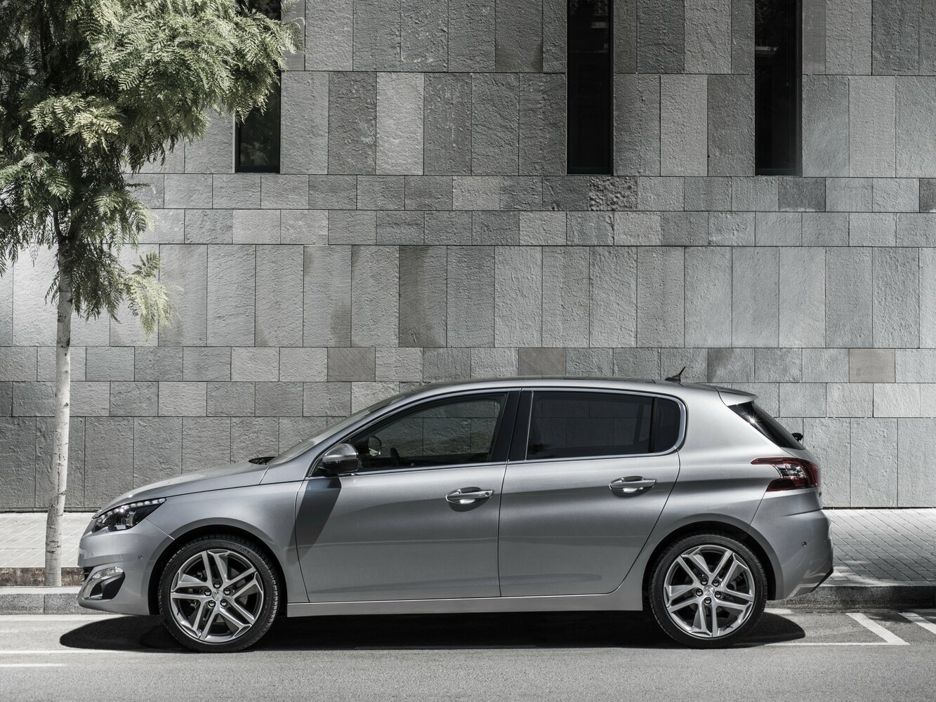 Peugeot 308 2016 1.6L AT Fashion