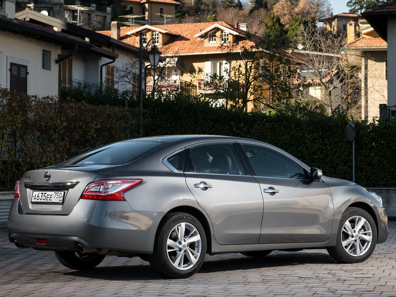 Nissan Teana XE