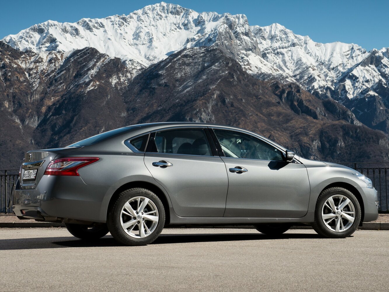 Nissan Teana XE