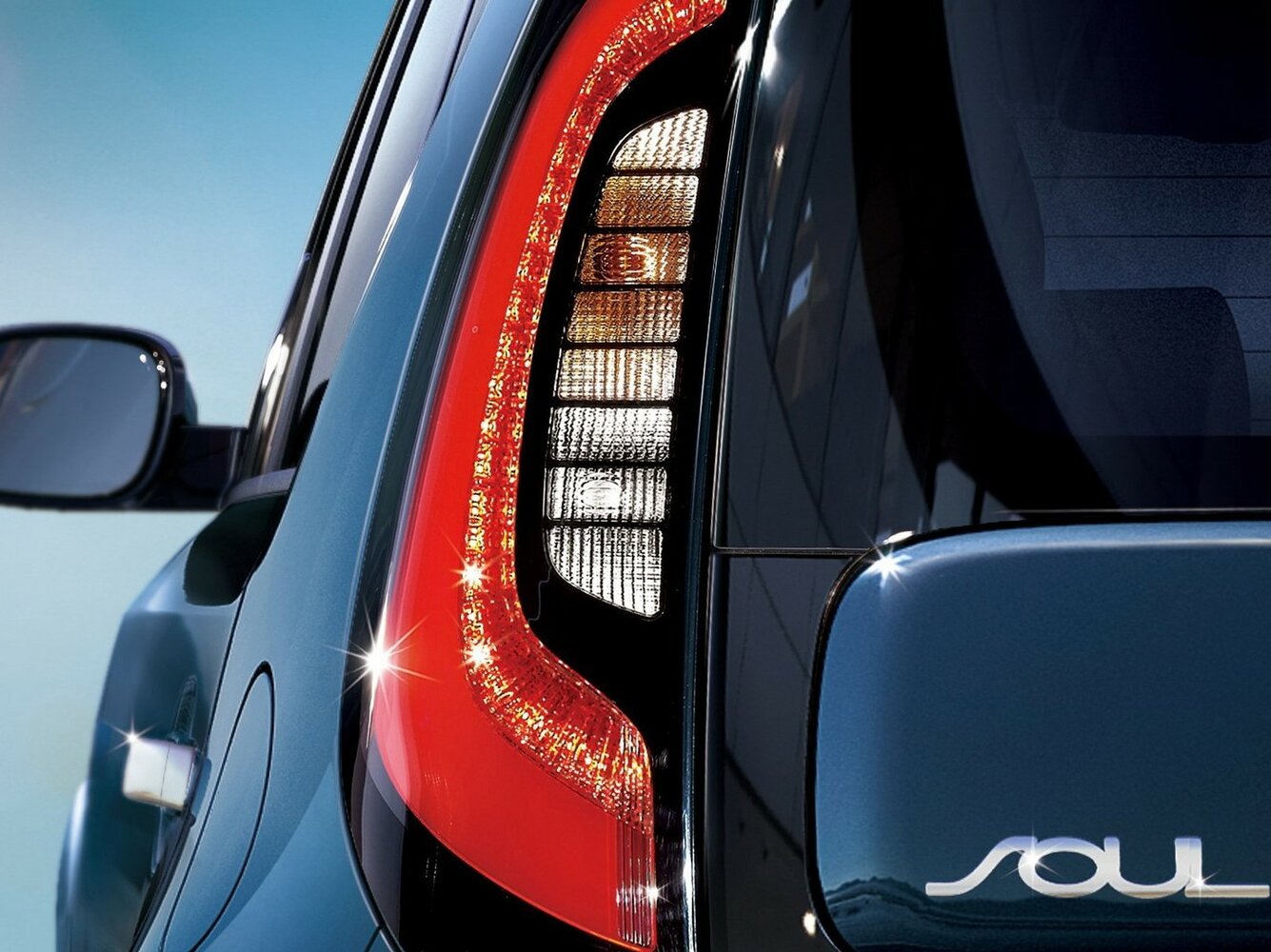 Kia Soul — справочные фотографии комплектации, Задняя фара