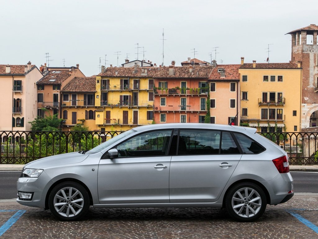 Skoda Rapid 2013 1.6L AT