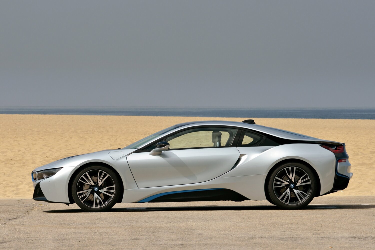 BMW i8 Coupe