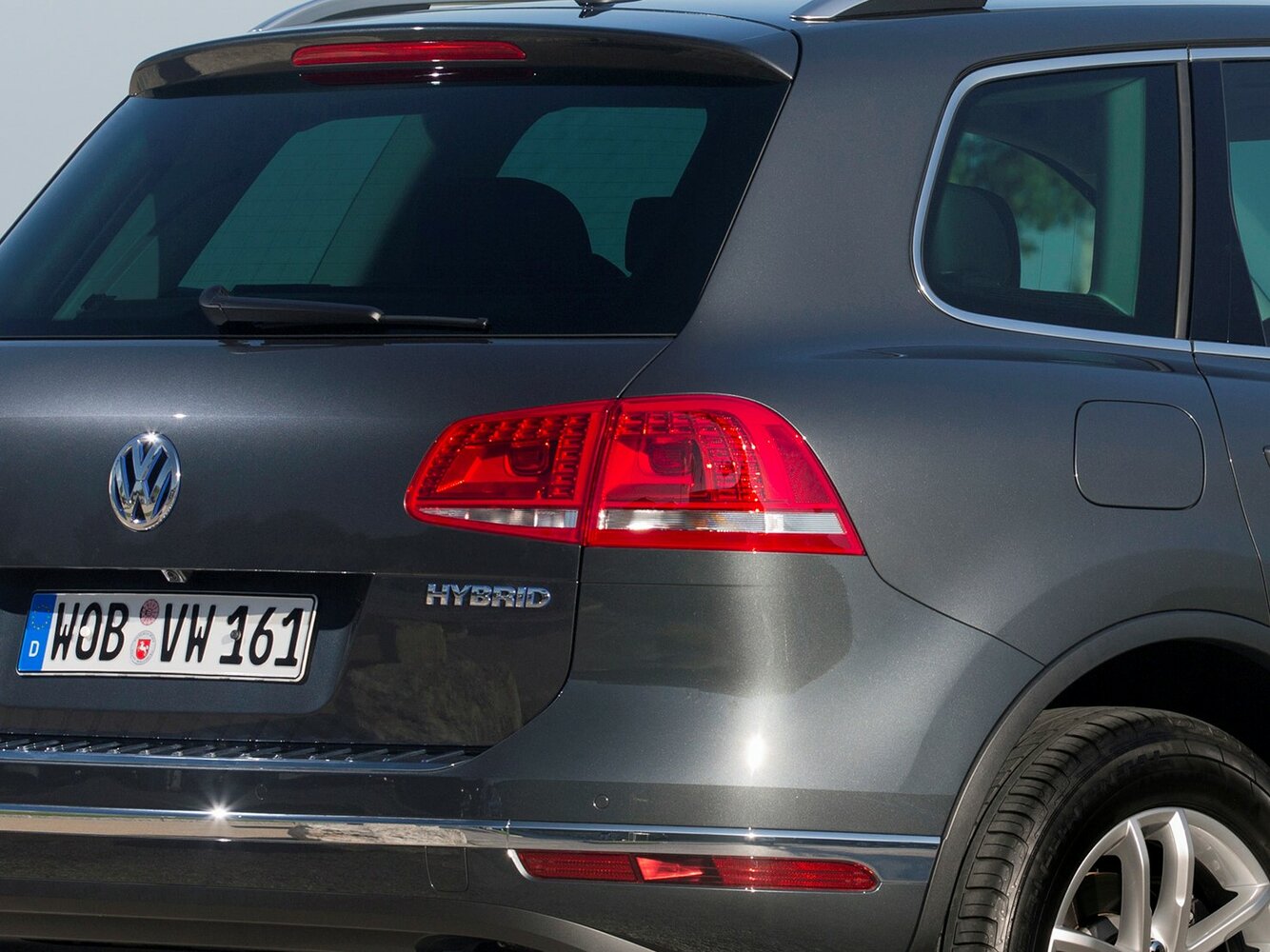 Volkswagen Touareg — справочные фотографии комплектации, Задняя фара