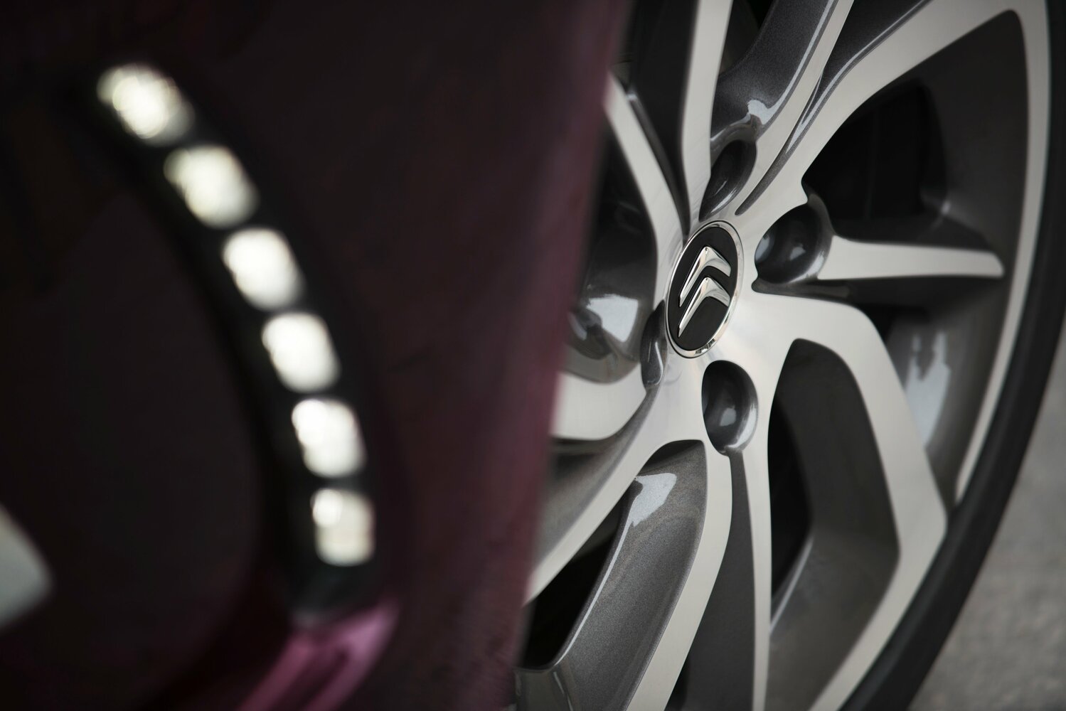 Citroen DS3 — справочные фотографии комплектации, Диск