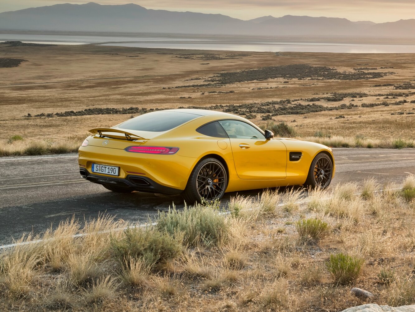 Mercedes-Benz AMG GT S 4.0