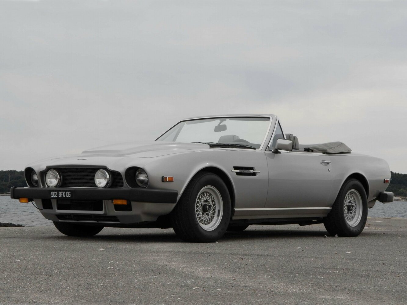 Aston Martin V8 Vantage — I поколение (1969–1989)