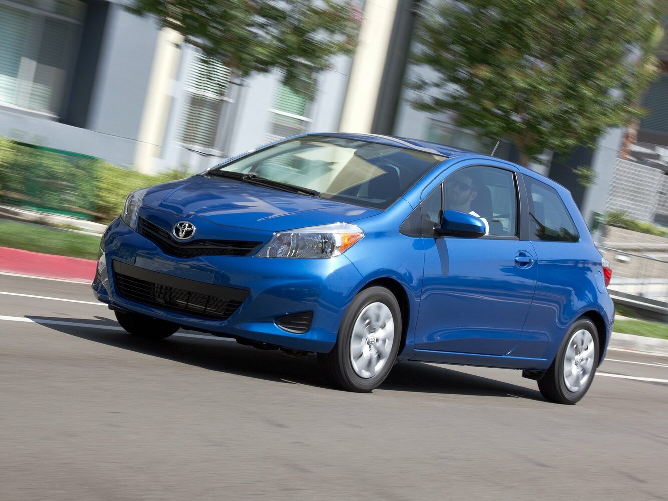 Toyota Yaris — III поколение (2010–2013)