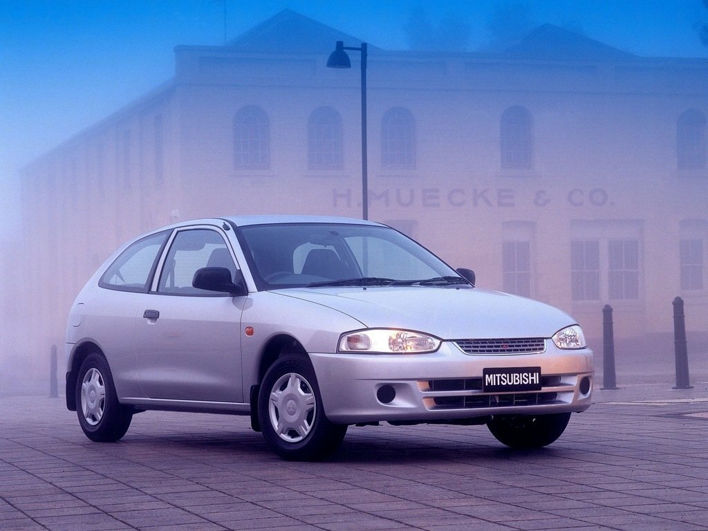 Mitsubishi Mirage — V поколение (1995–2003)