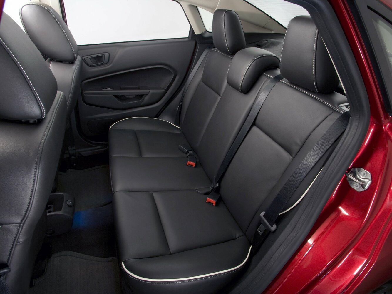 Ford Fiesta 2013 1.5L AT Fashion