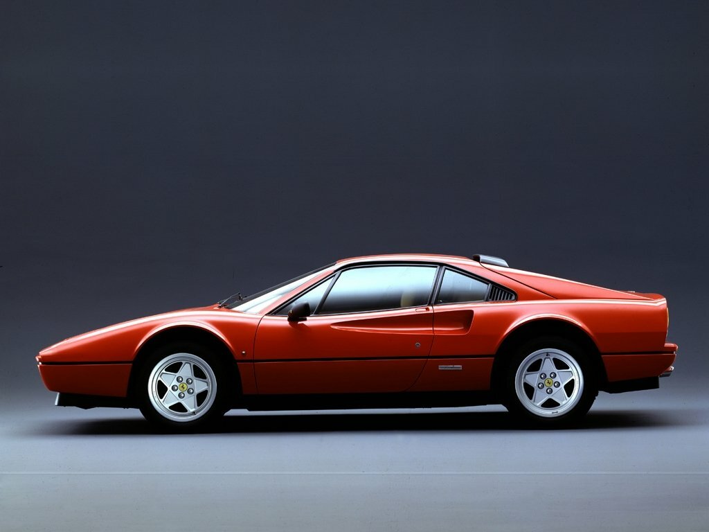 Ferrari 328 — справочные фотографии комплектации, Сбоку