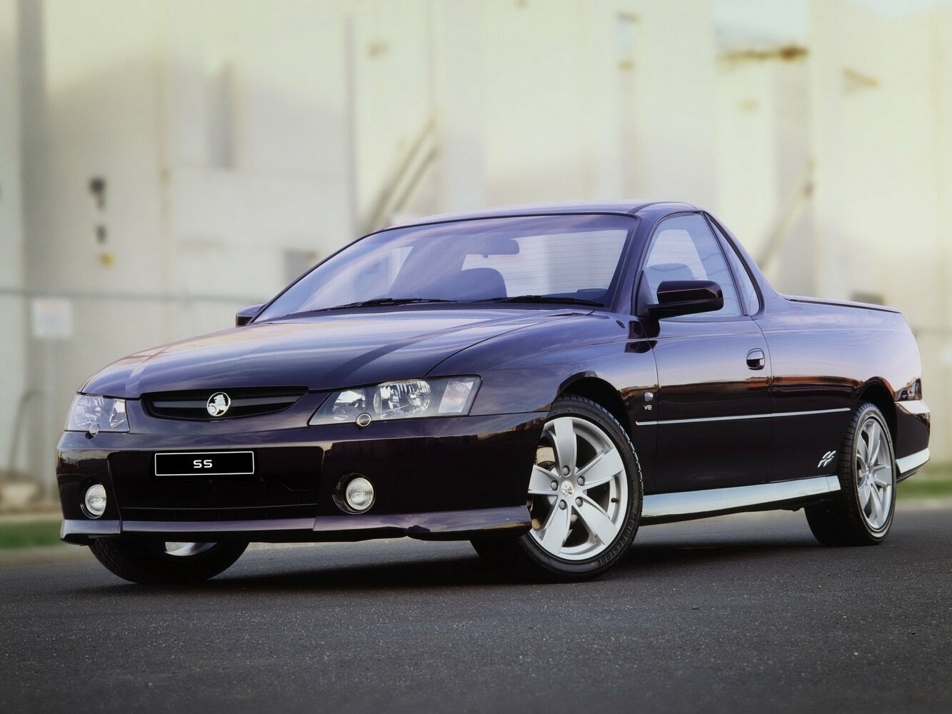 Holden UTE — III поколение (2000–2006)