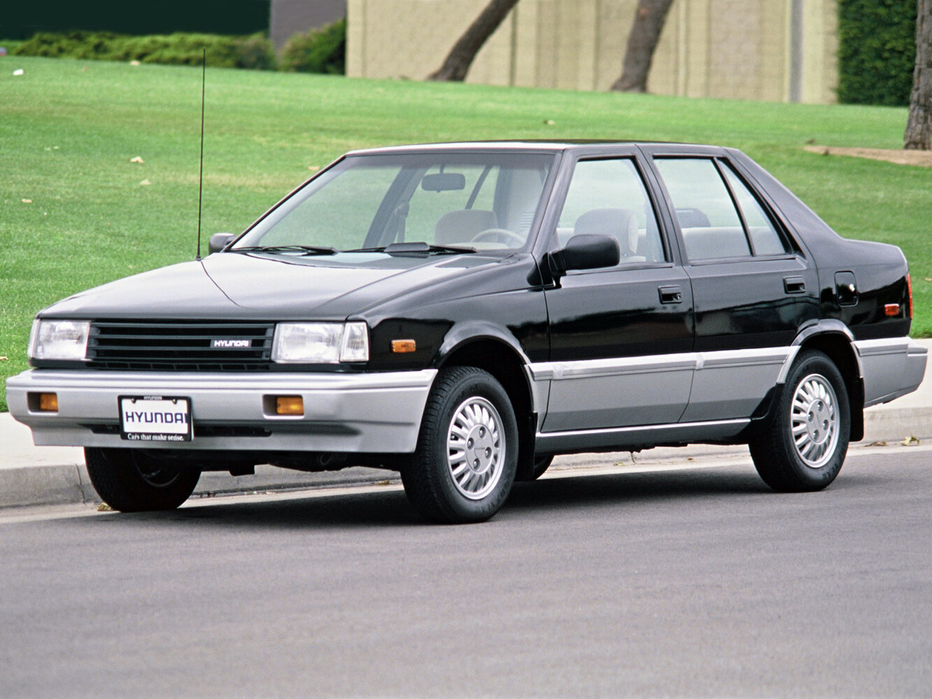 Hyundai Pony — X1 (1985–1989)