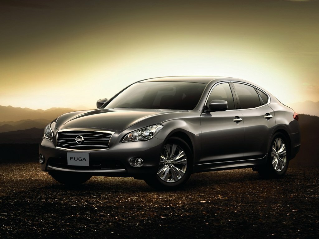 Nissan Fuga 370GT S