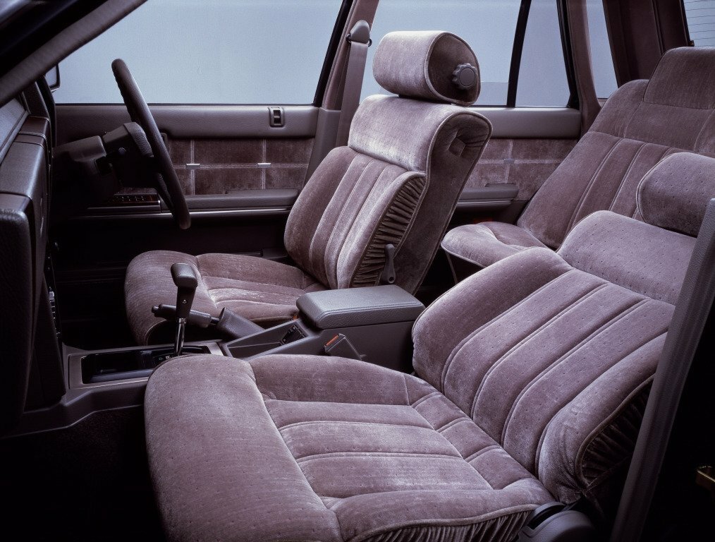 Nissan Laurel