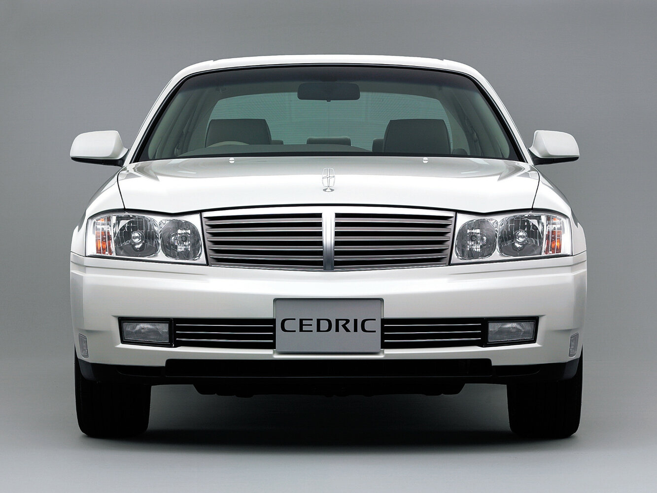 Nissan Cedric 250L NAVI