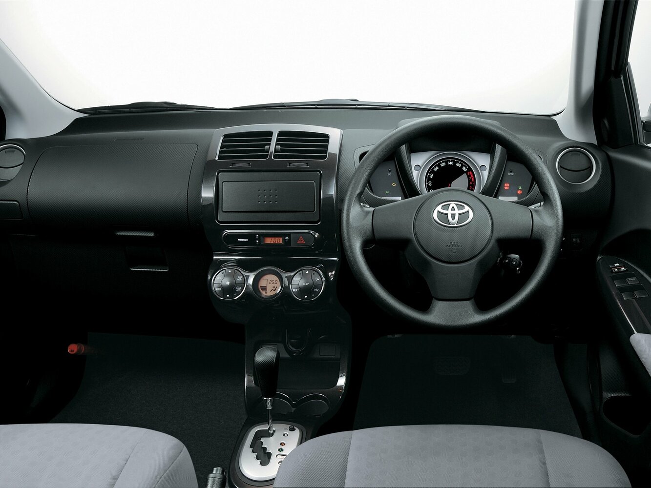 Toyota Ist 150X