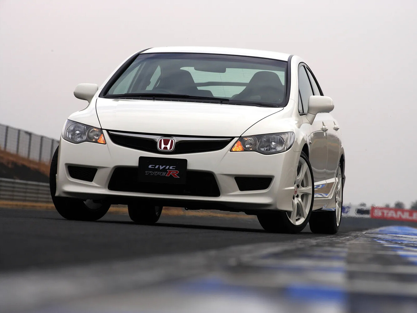 Honda Civic Type R R