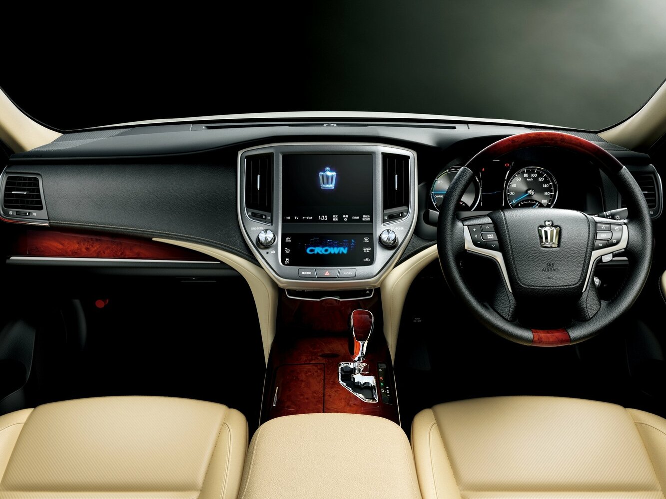 Toyota Crown Majesta F