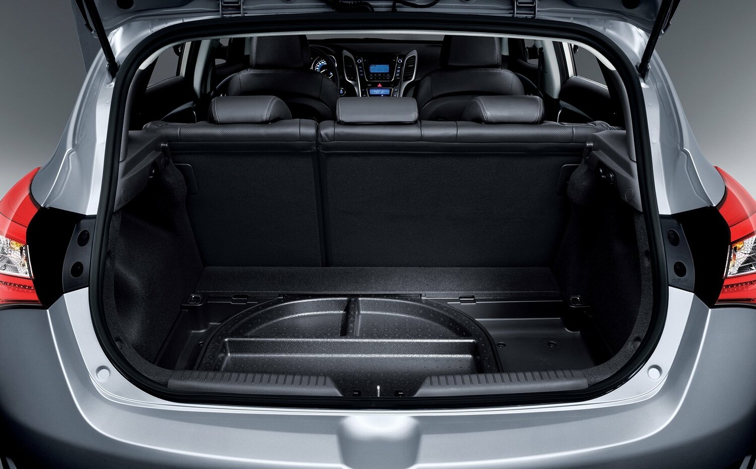 Hyundai i30 — справочные фотографии комплектации, Багажник