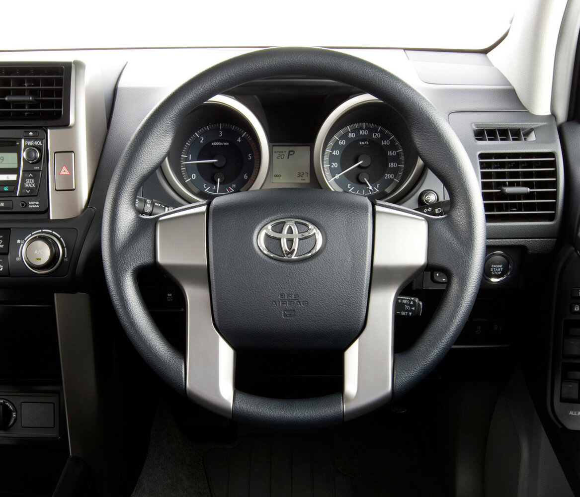 Toyota Land Cruiser Prado 2010 2.7L AT Luxury