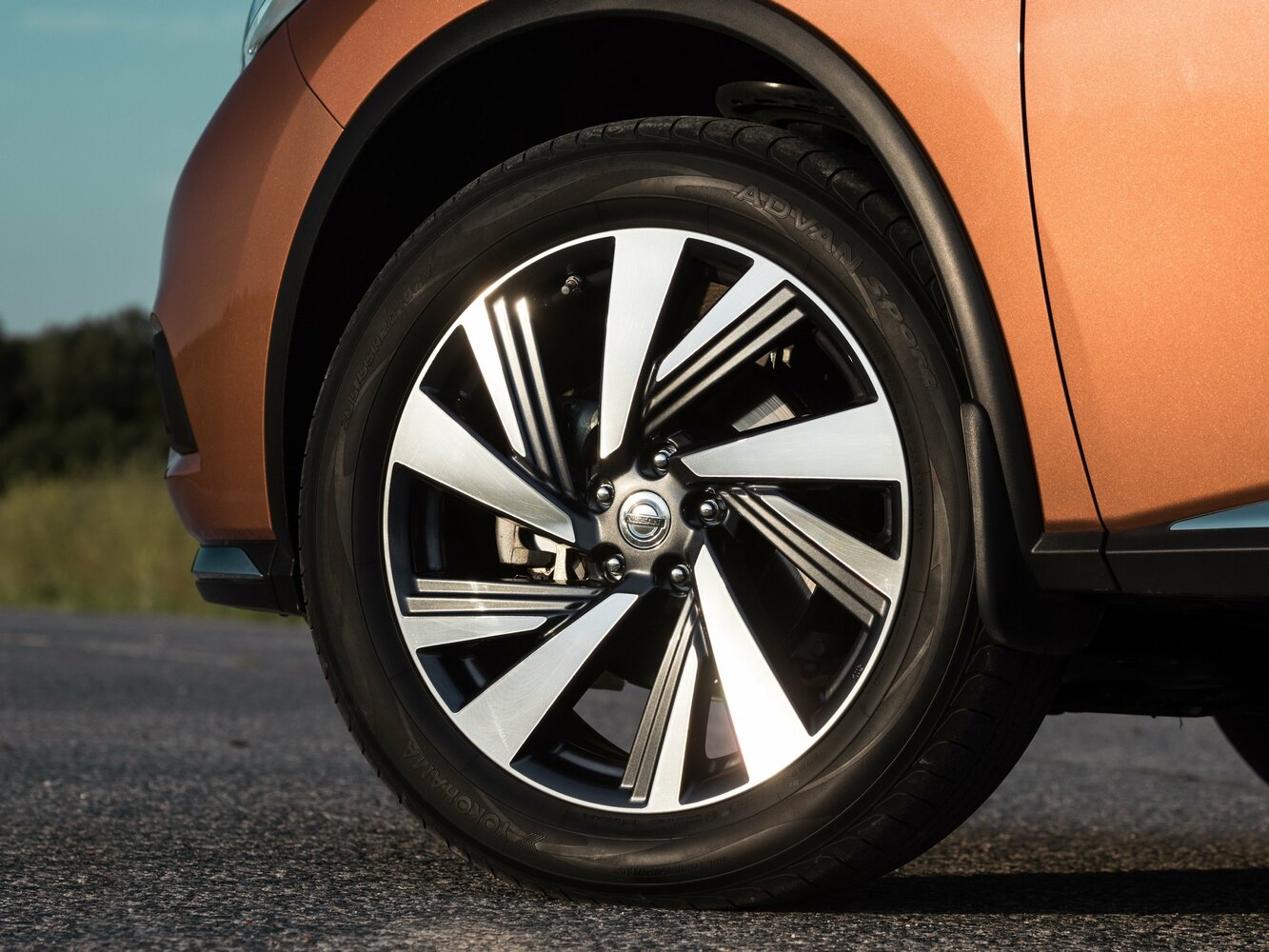 Nissan Murano — справочные фотографии комплектации, Диск