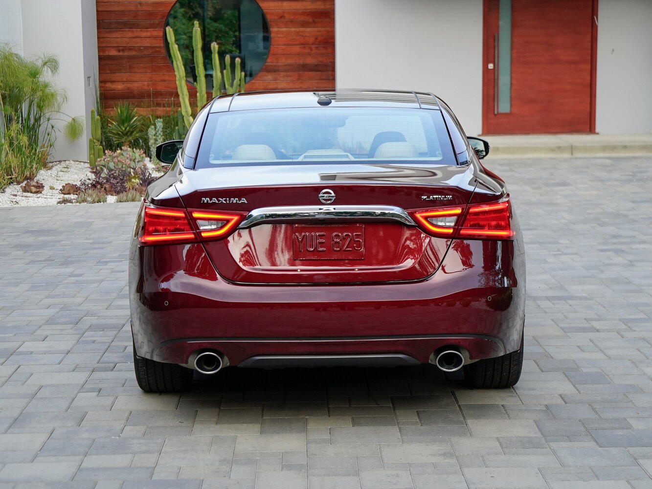 Nissan Maxima