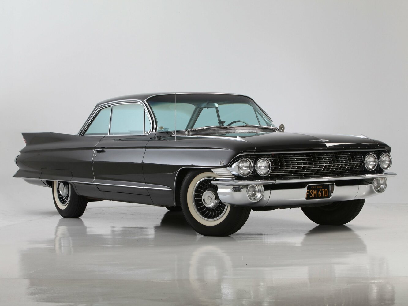 Cadillac DeVille — II поколение (1961–1964)