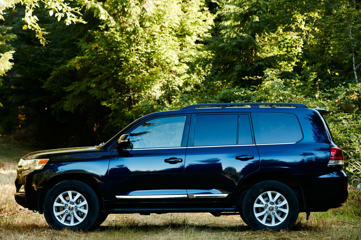 Toyota Land Cruiser 2017 5.7L AT 8 мест