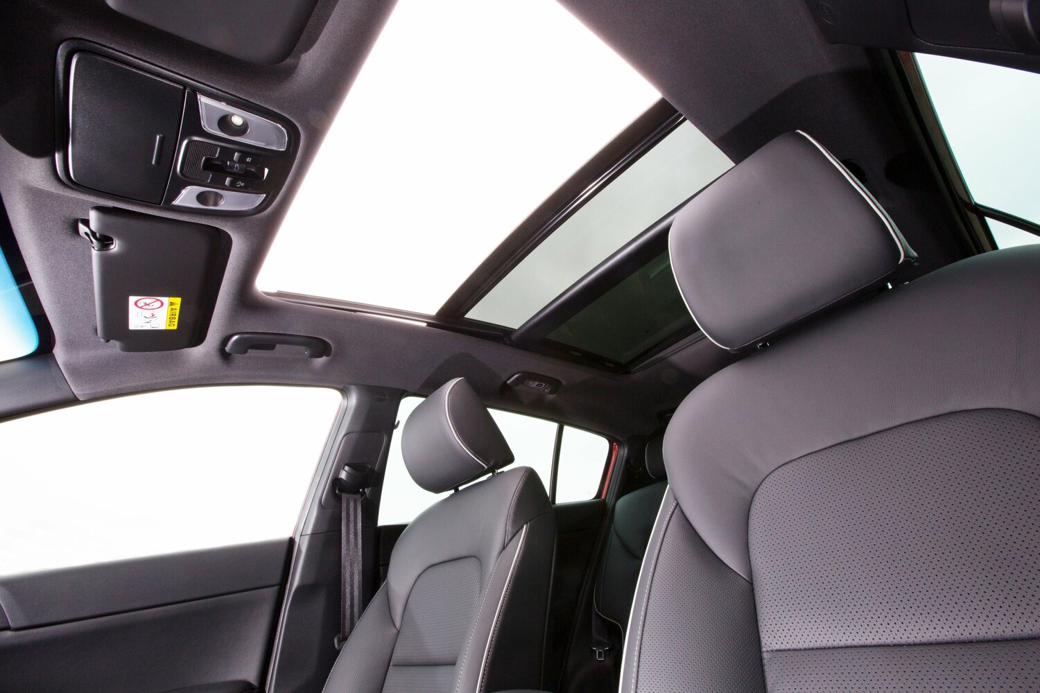 Kia Sportage — справочные фотографии комплектации, Интерьер 2