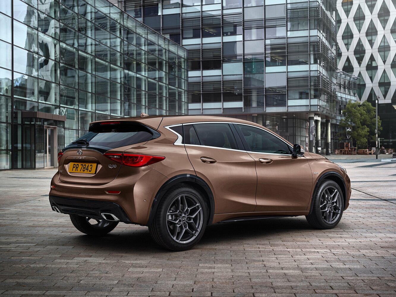 Infiniti Q30